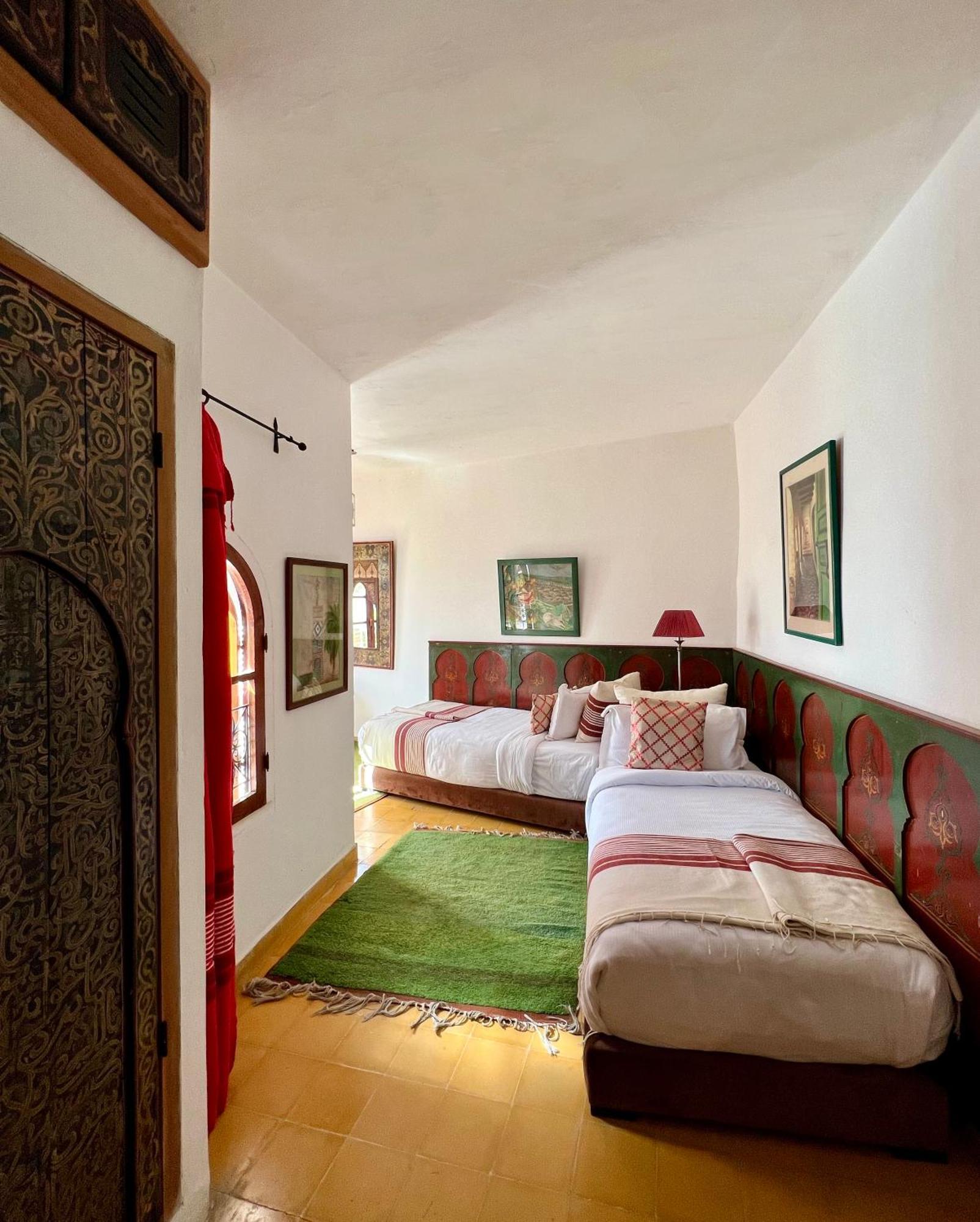 Riad Oasis D'Асила Екстериор снимка
