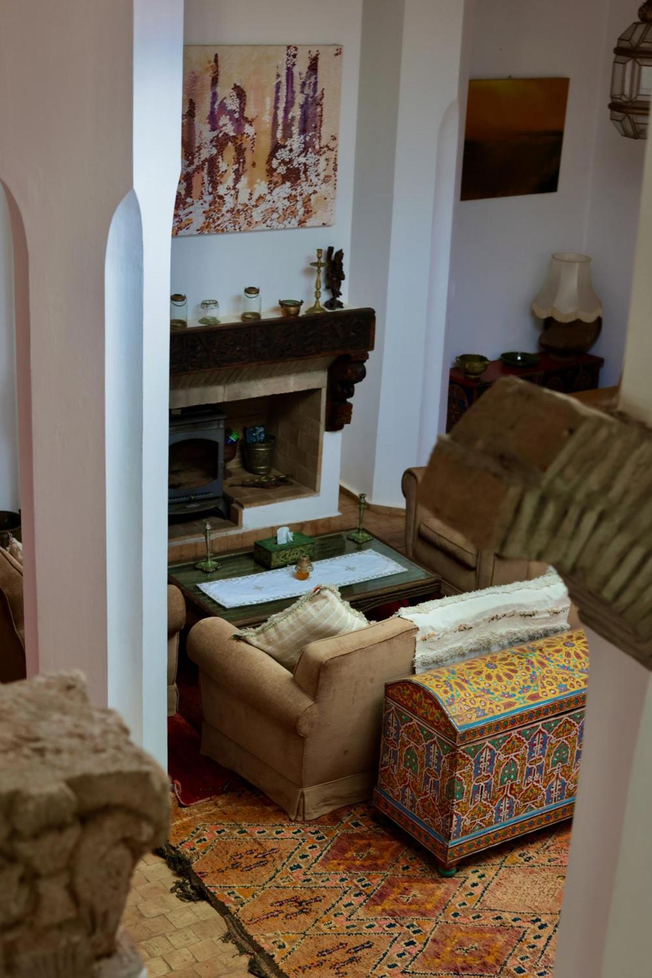 Riad Oasis D'Асила Екстериор снимка