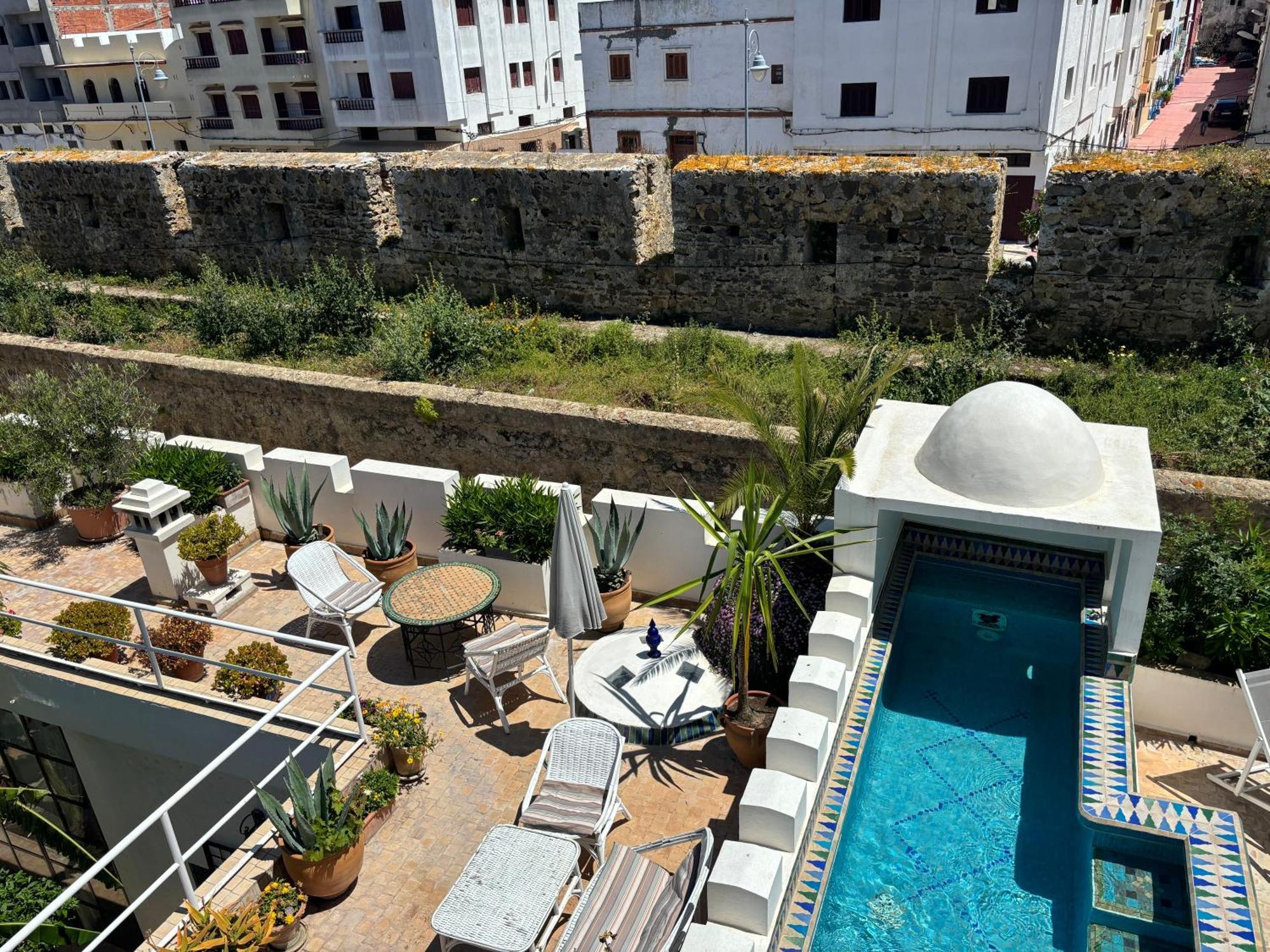Riad Oasis D'Асила Екстериор снимка